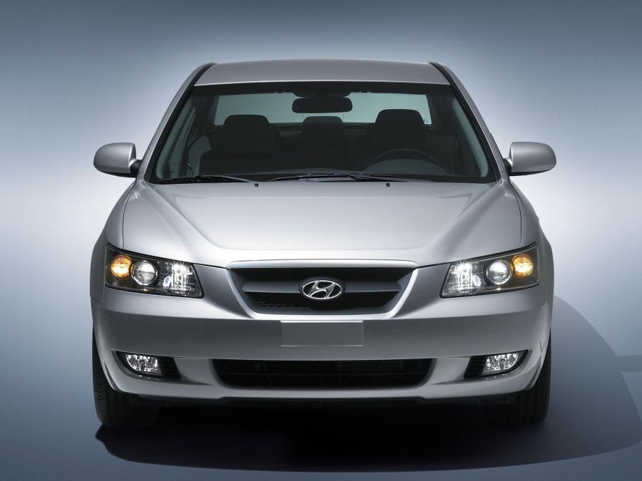 Hyundai Sonata 2004 года  (фото 50 из 58)